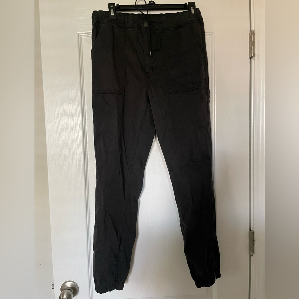 American Eagle joggers